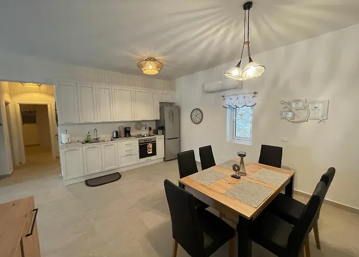 The View No2 'the Emmanuel' شقة Kyra Panagia