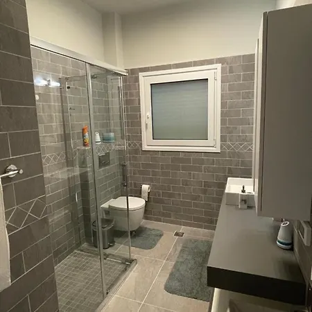 The View No2 'the Emmanuel' Apartman