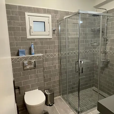 The View No2 'the Emmanuel' Apartman Kirá Panajá